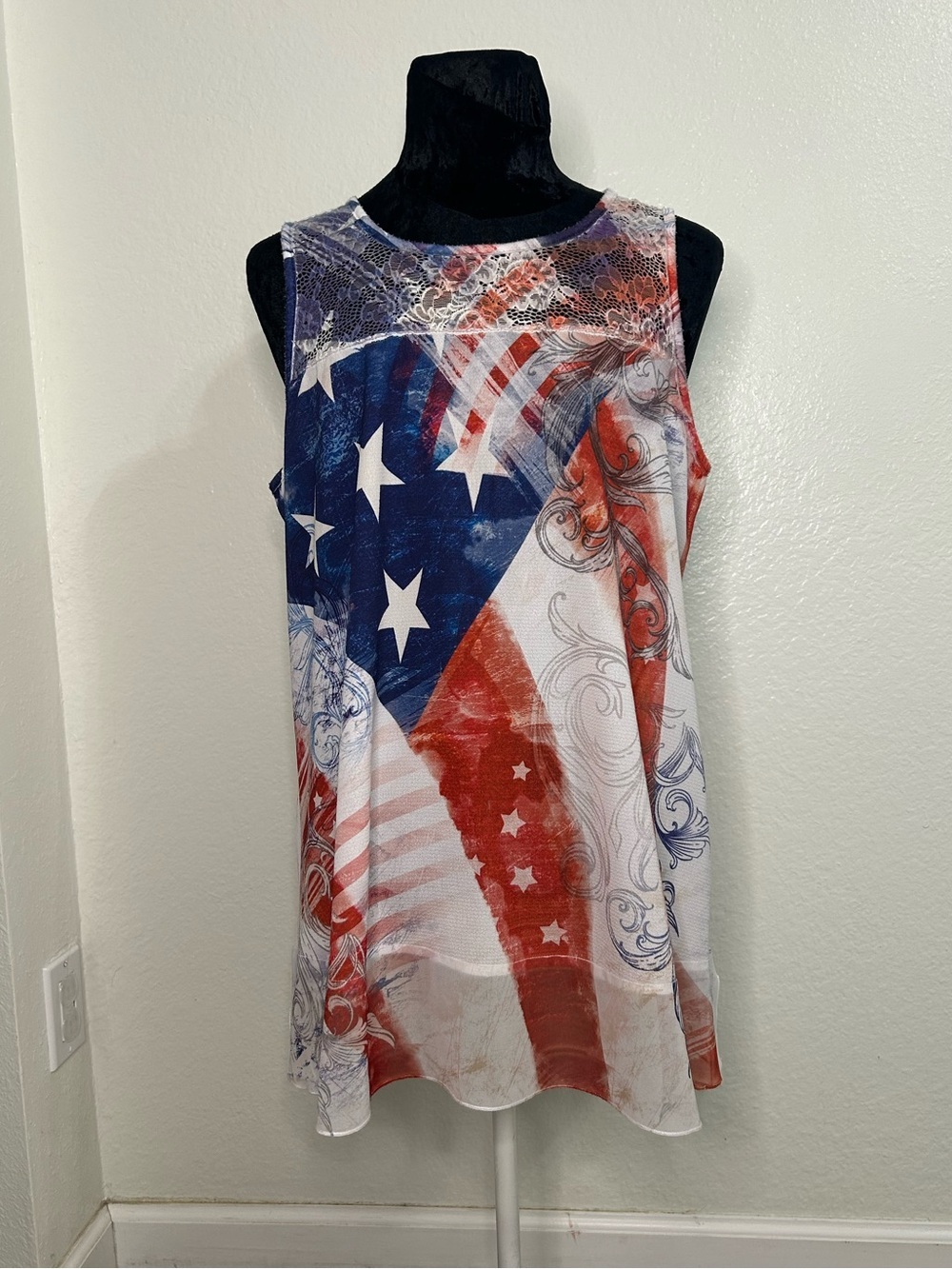 Impulse California Patriotic Lace Tank Top Large
